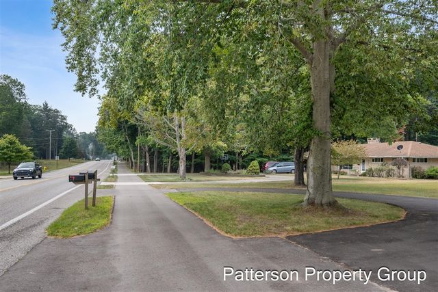 5087 Lake Harbor Road, Norton Shores, MI 49441