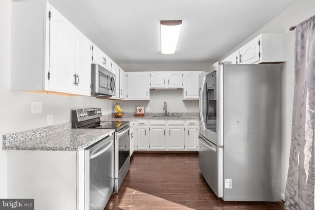 391 HOLLY CORNER RD, Fredericksburg, VA 22406