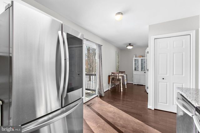 391 HOLLY CORNER RD, Fredericksburg, VA 22406