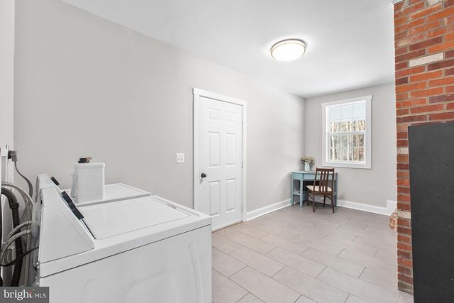 391 HOLLY CORNER RD, Fredericksburg, VA 22406