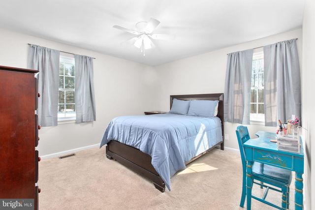 391 HOLLY CORNER RD, Fredericksburg, VA 22406