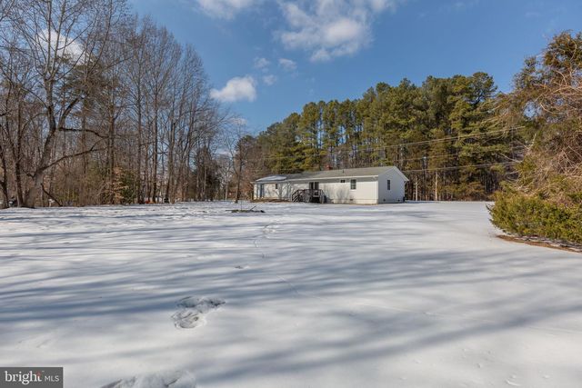 391 HOLLY CORNER RD, Fredericksburg, VA 22406