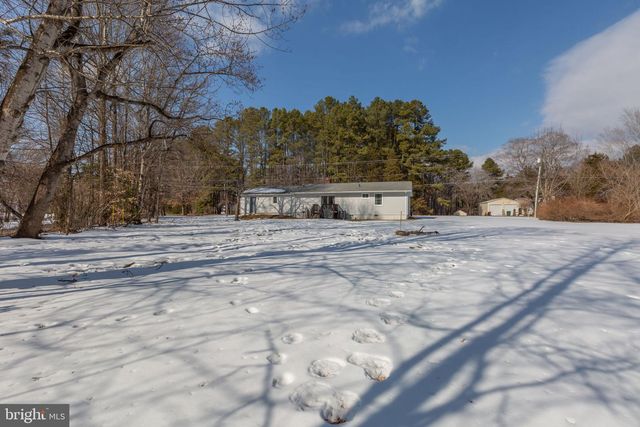 391 HOLLY CORNER RD, Fredericksburg, VA 22406