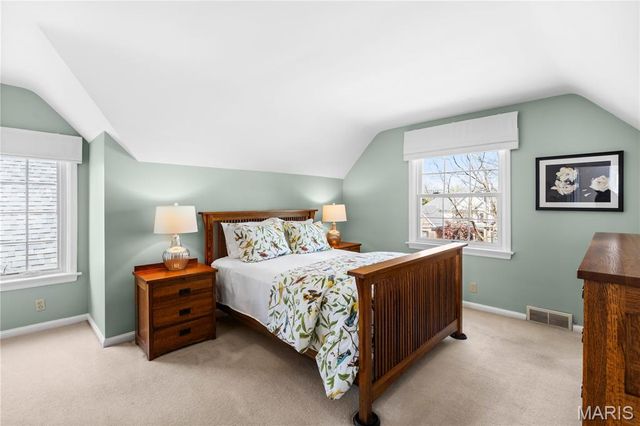 9244 Old Bonhomme Road, Olivette, MO 63132