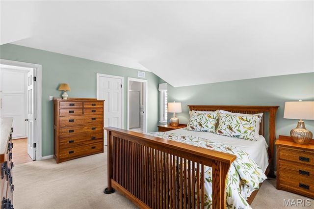 9244 Old Bonhomme Road, Olivette, MO 63132