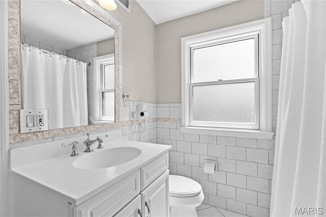 9244 Old Bonhomme Road, Olivette, MO 63132