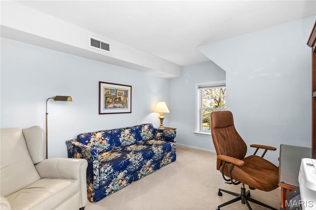 9244 Old Bonhomme Road, Olivette, MO 63132