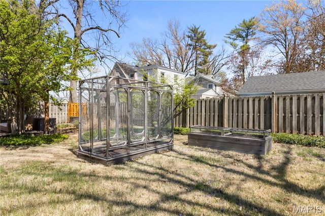 9244 Old Bonhomme Road, Olivette, MO 63132