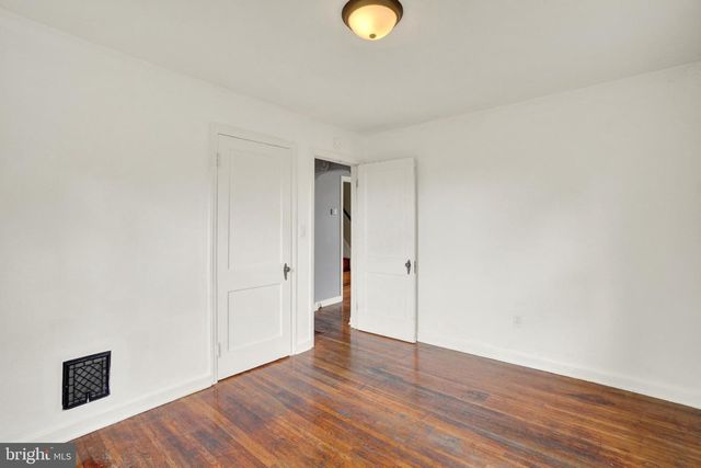 2016 ORANGE ST, York, PA 17404