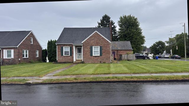 2016 ORANGE ST, York, PA 17404
