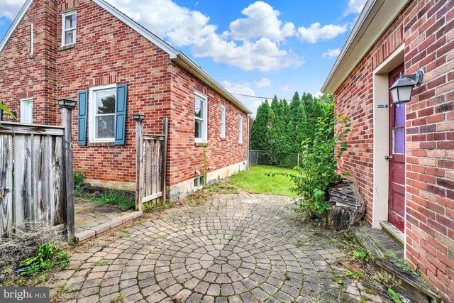 2016 ORANGE ST, York, PA 17404