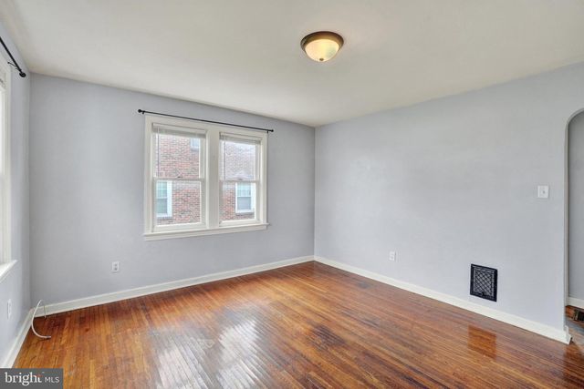 2016 ORANGE ST, York, PA 17404
