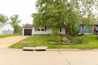 9932 Jan Drive, St Louis, MO 63123