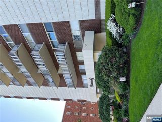 2180 CENTER Avenue 1E, Fort Lee, NJ 07024