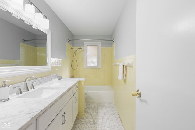 4589 Lincoln Road, Indianapolis, IN 46228