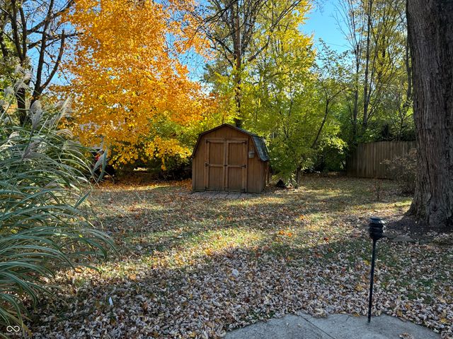 4589 Lincoln Road, Indianapolis, IN 46228