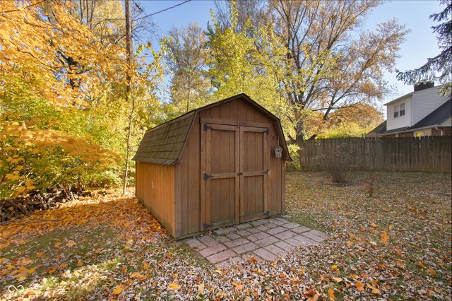 4589 Lincoln Road, Indianapolis, IN 46228