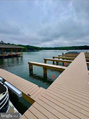 724 MITCHELL POINT RD, Mineral, VA 23117