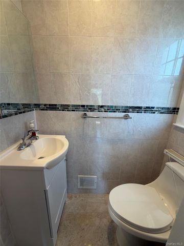 58-04 264th Street, Flushing, NY 11362