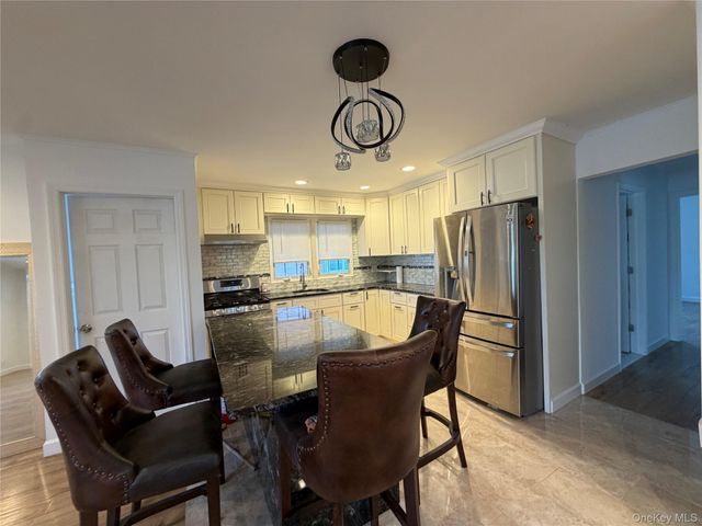 58-04 264th Street, Flushing, NY 11362