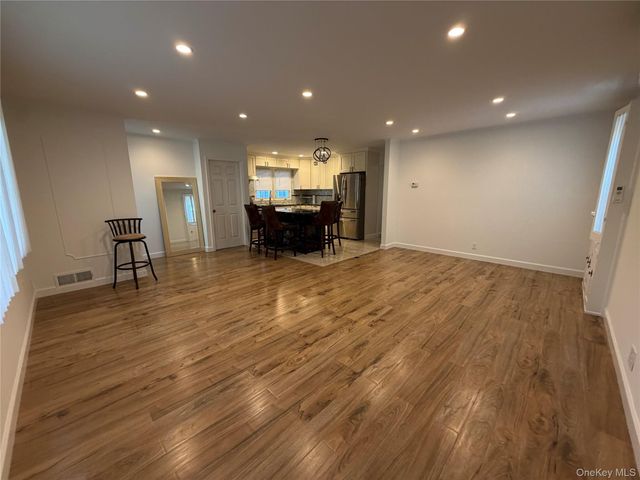 58-04 264th Street, Flushing, NY 11362