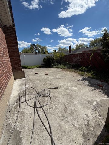58-04 264th Street, Flushing, NY 11362