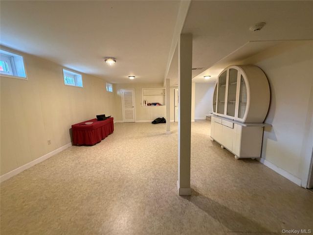 58-04 264th Street, Flushing, NY 11362