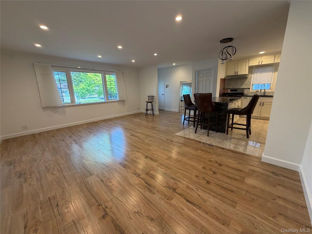 58-04 264th Street, Flushing, NY 11362