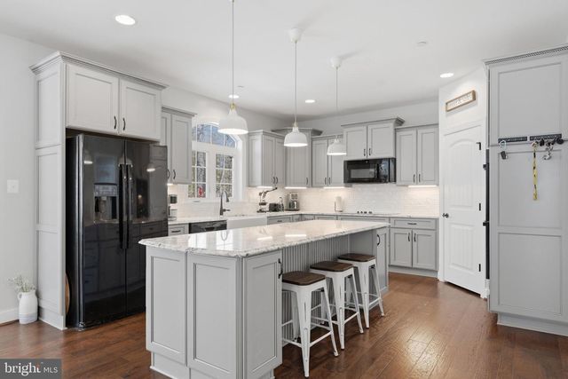 241 OAKLAND HALL RD, Prince Frederick, MD 20678