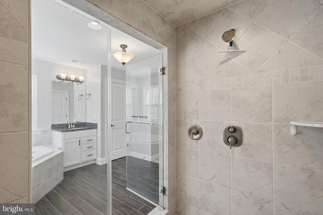 241 OAKLAND HALL RD, Prince Frederick, MD 20678