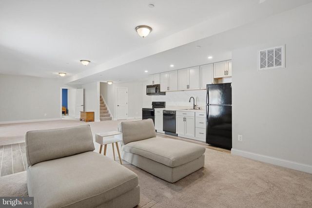 241 OAKLAND HALL RD, Prince Frederick, MD 20678