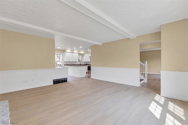 620 Lindford Drive, Bay Village, OH 44140