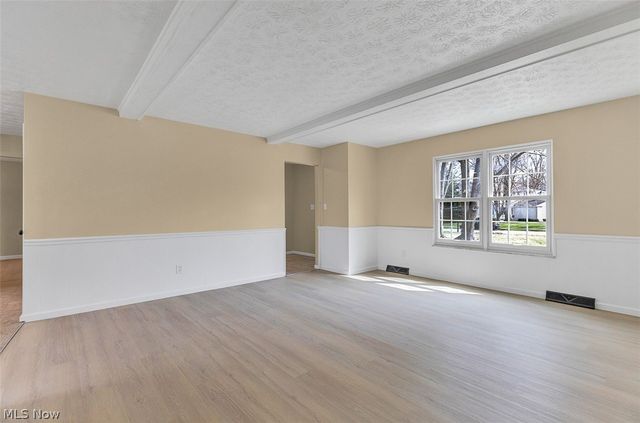 620 Lindford Drive, Bay Village, OH 44140