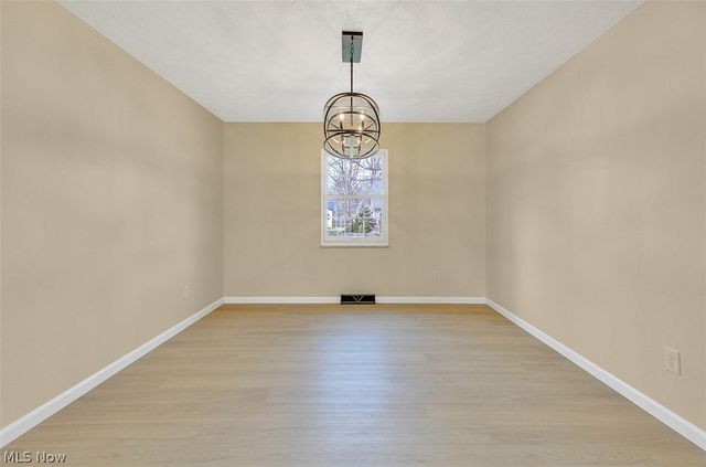 620 Lindford Drive, Bay Village, OH 44140