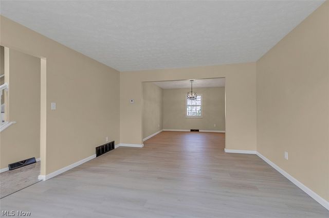 620 Lindford Drive, Bay Village, OH 44140