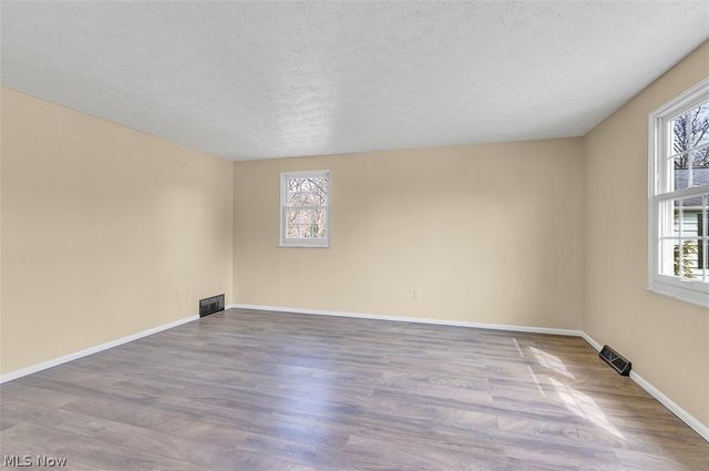 620 Lindford Drive, Bay Village, OH 44140