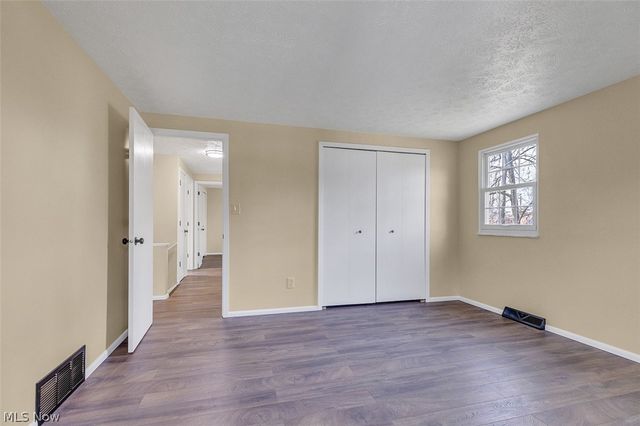 620 Lindford Drive, Bay Village, OH 44140