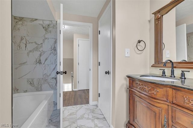 620 Lindford Drive, Bay Village, OH 44140