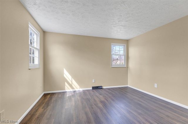 620 Lindford Drive, Bay Village, OH 44140