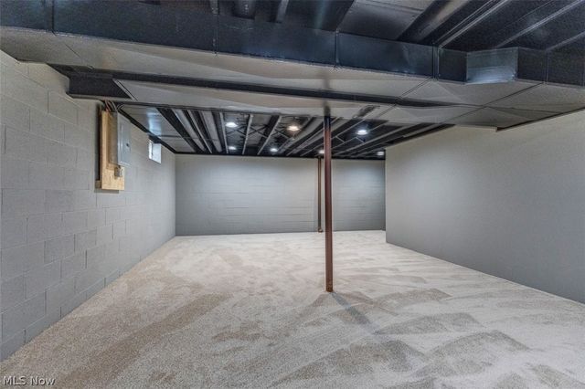 620 Lindford Drive, Bay Village, OH 44140