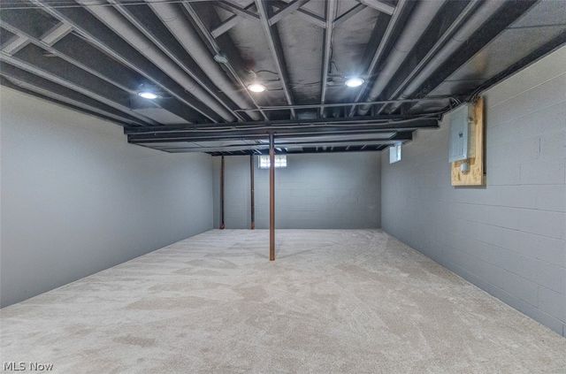 620 Lindford Drive, Bay Village, OH 44140