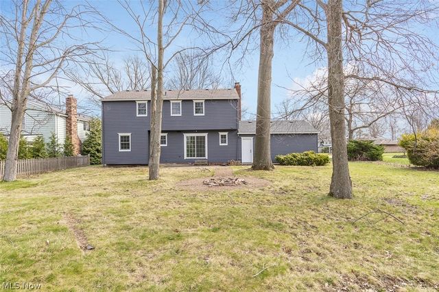 620 Lindford Drive, Bay Village, OH 44140
