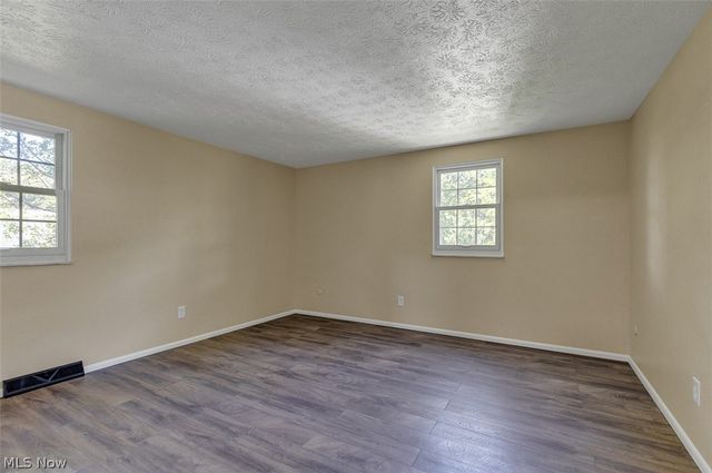 620 Lindford Drive, Bay Village, OH 44140