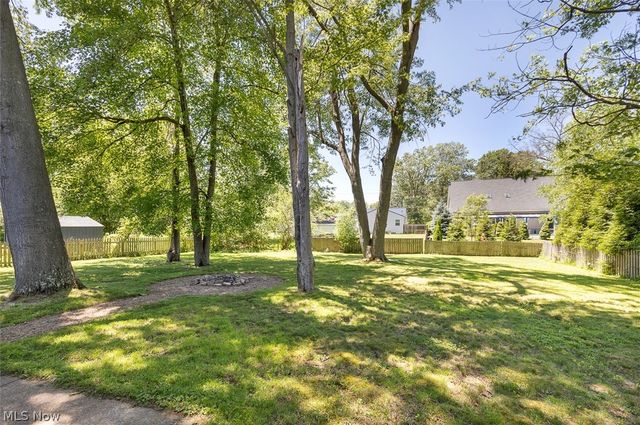 620 Lindford Drive, Bay Village, OH 44140