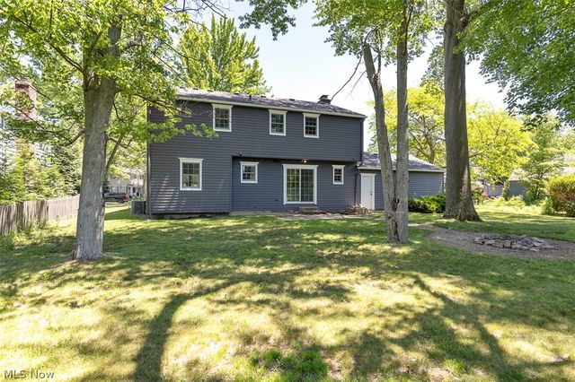 620 Lindford Drive, Bay Village, OH 44140