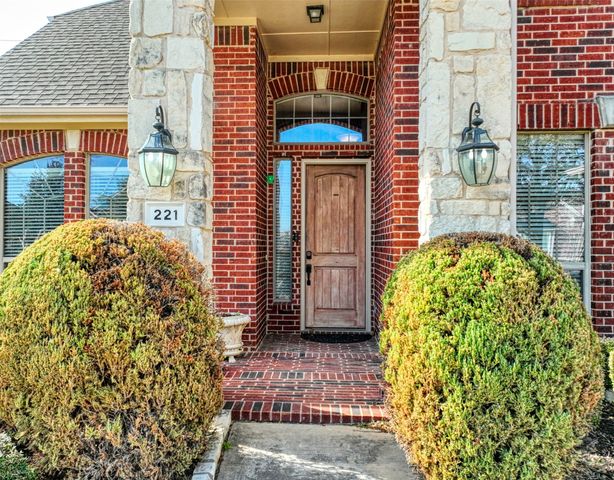 221 Chapel Hill Drive, Prosper, TX 75078