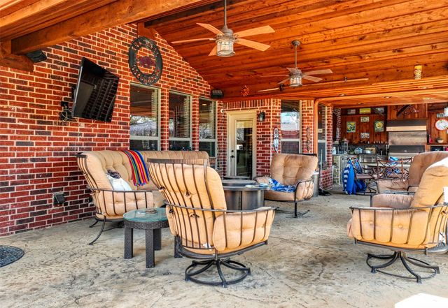 221 Chapel Hill Drive, Prosper, TX 75078