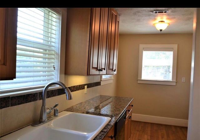 1505 Mcduffie Street, Houston, TX 77019