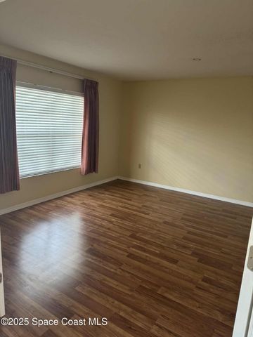 1917 Manor Drive NE, Palm Bay, FL 32905