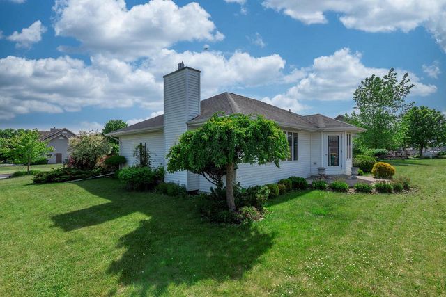 168 White Oak COURT, Union Grove, WI 53182